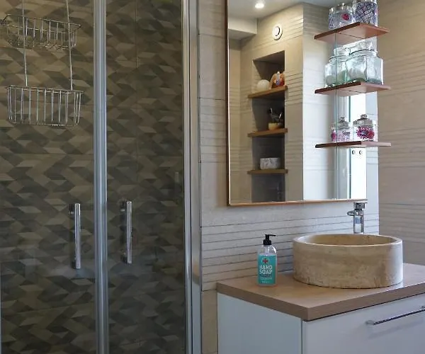 Joret Bed and Breakfast 3*